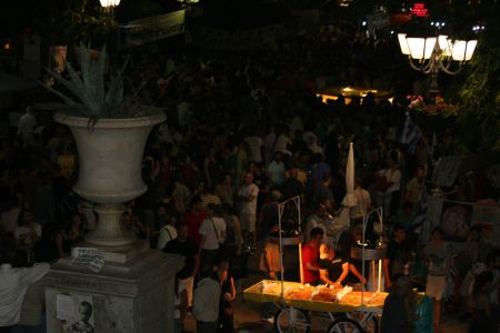 Syndagma Square at night