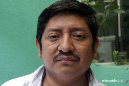Guatemalan coffee farmer Leocadio Juracan says the attacks against him are political acts.  Photo: mimundo.org