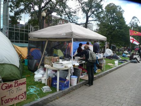 Free food is being provided by Food Not Bombs.