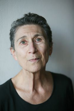 Marxist and feminist philosopher Silvia Federici believes that neoliberalism has caused us to become isolated and afraid, withdraw and lose hope. It is up to us to change this.  